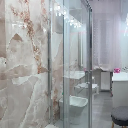 Giosephine House *