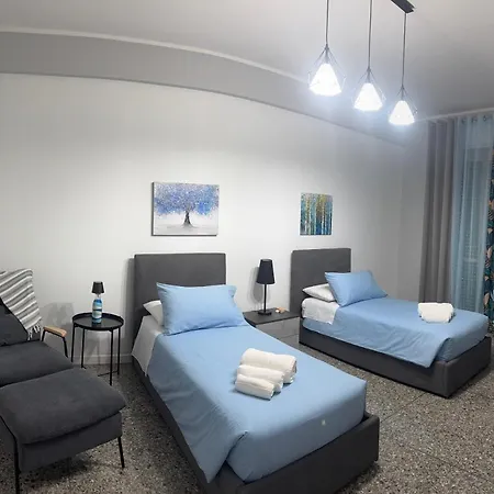 Giosephine House *